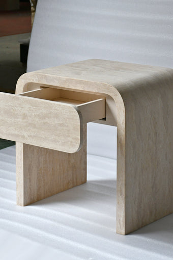 Table de chevet Serenity en travertin